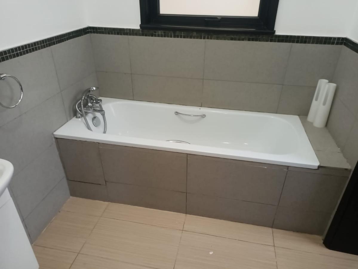 5 Bed Townhouse with En Suite at Lavington Estate Nairobi - 11