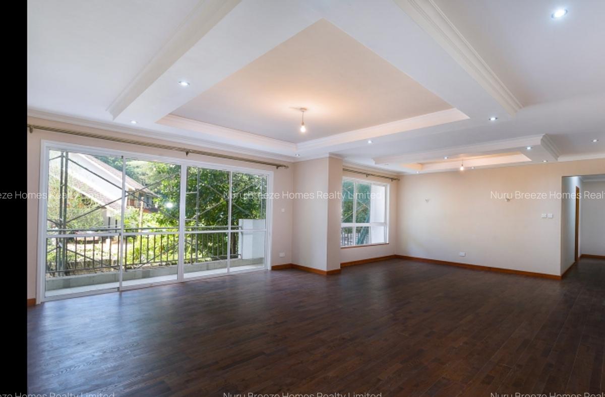 3 Bed Apartment with En Suite in Riverside - 12