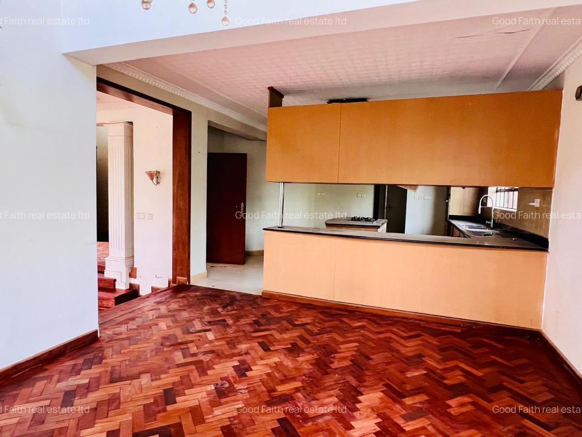 4 Bed House with En Suite in Kiambu Road - 8