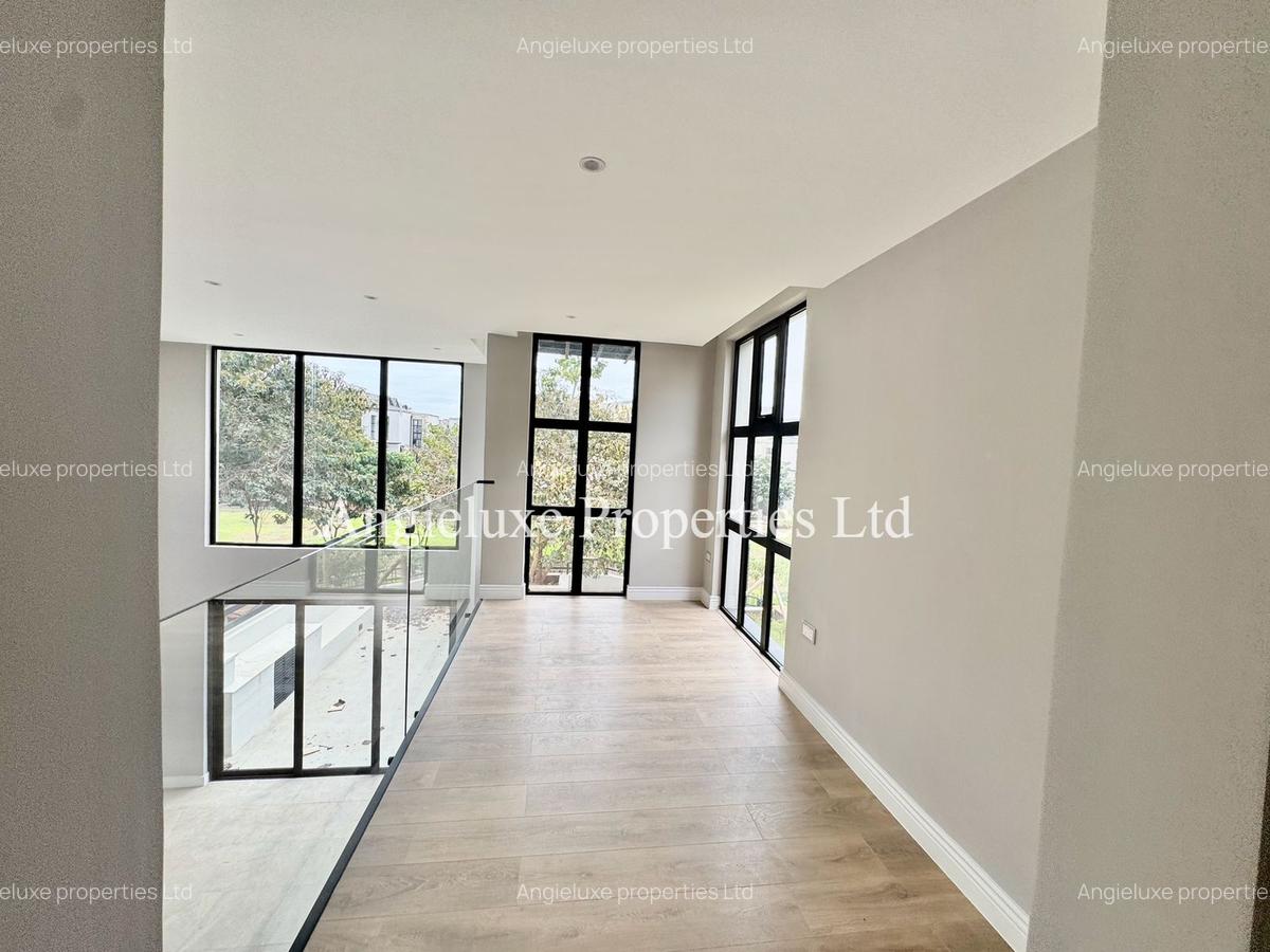 5 Bed Townhouse with En Suite at Runda - 13