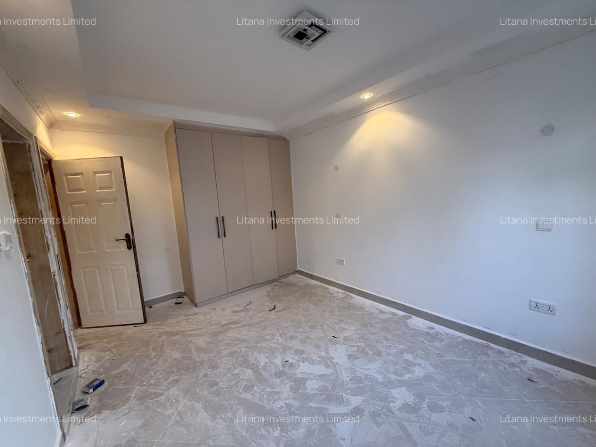 4 Bed House with En Suite at Mugutha - 9