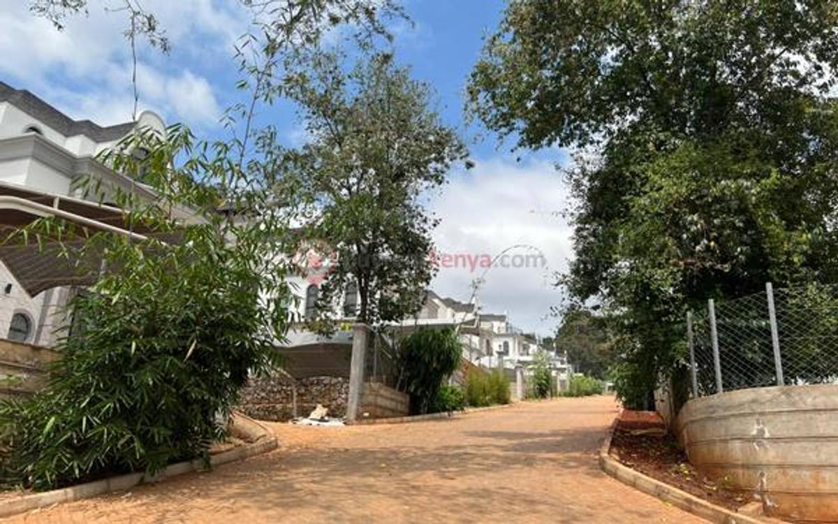 5 Bed House with En Suite at Loresho - 10