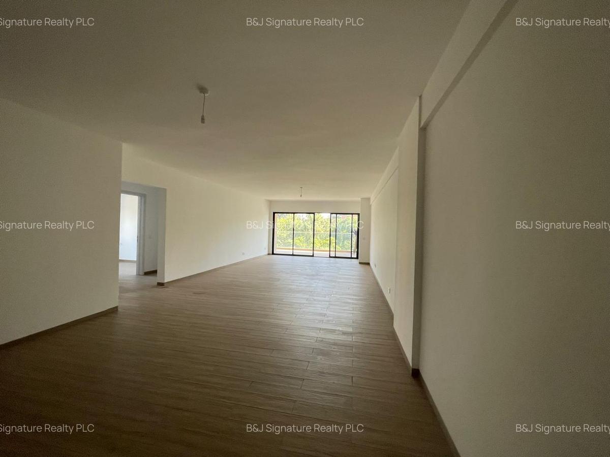 3 Bed Apartment with En Suite in Lavington - 5