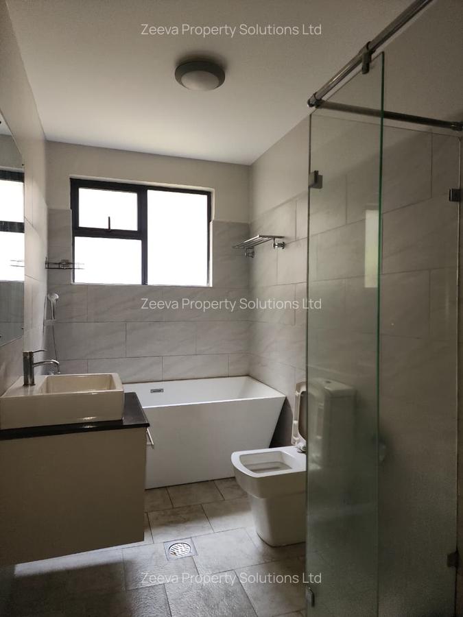 3 Bed Apartment with En Suite in Lavington - 13