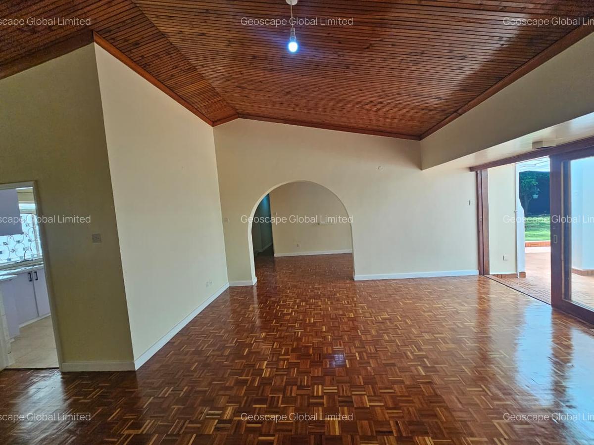 4 Bed House with En Suite in Gigiri - 2
