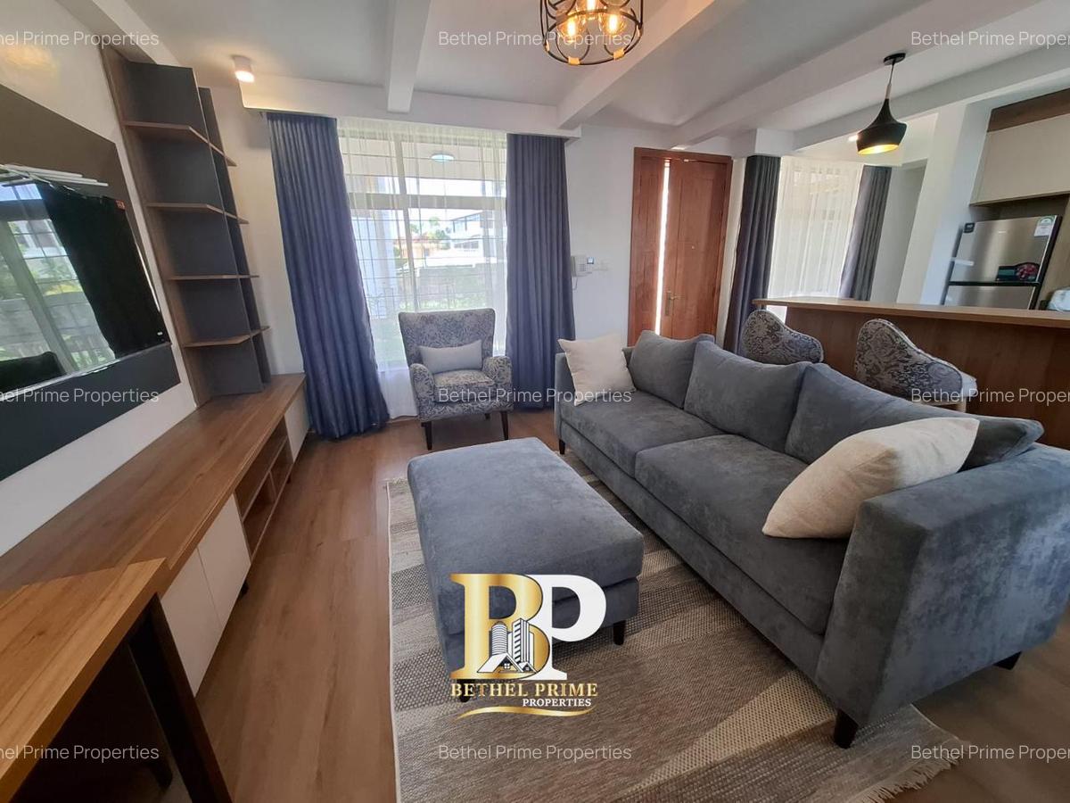 2 Bed House with En Suite in Ridgeways - 4