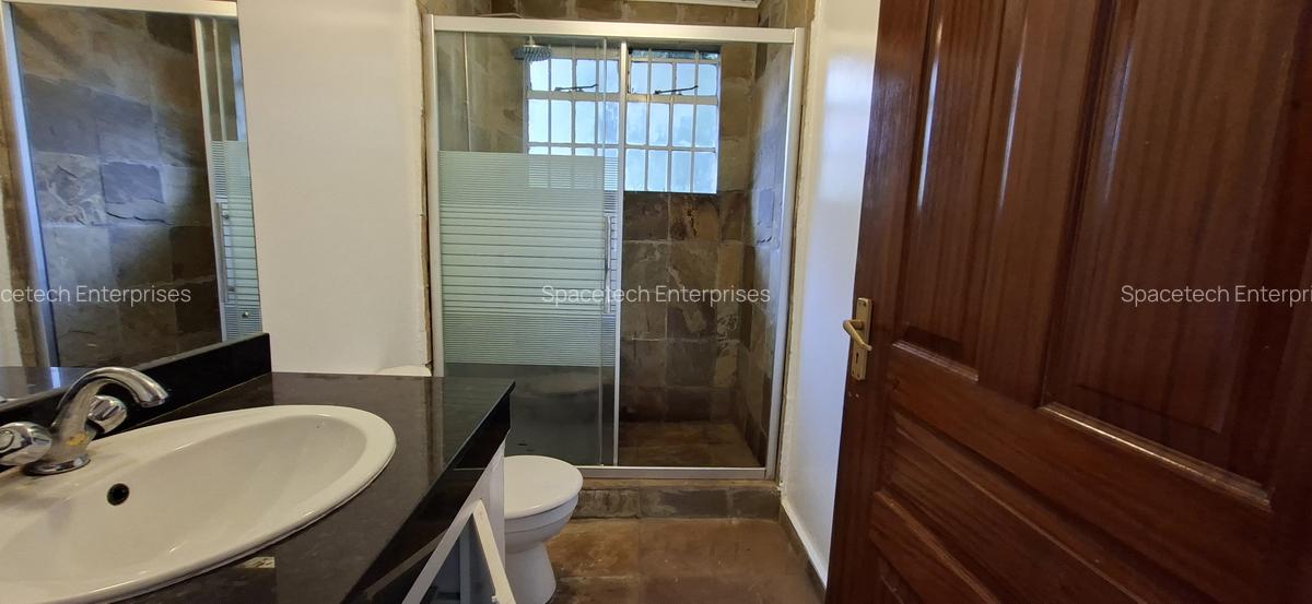 4 Bed Townhouse with Garden in Spring Valley - 14