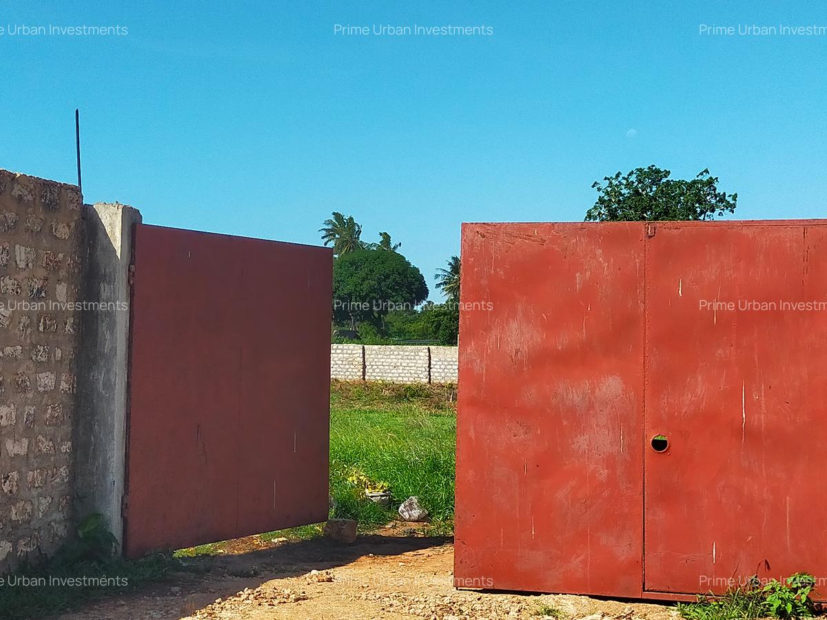 Land in Mtwapa - 10