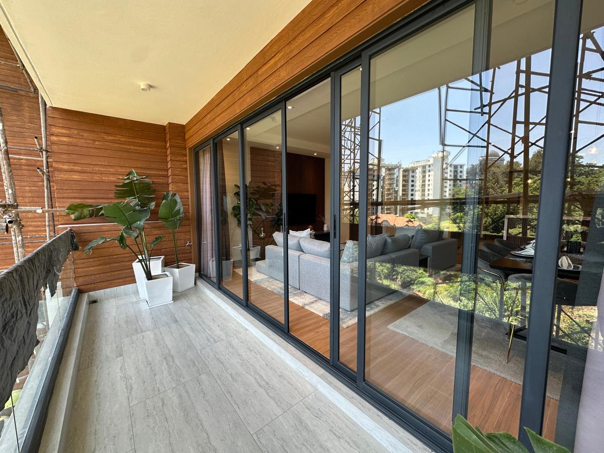 3 Bed Apartment with En Suite at Riverside - 3