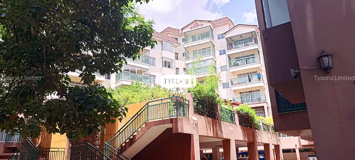 3 Bed Apartment with En Suite in Lavington - 1