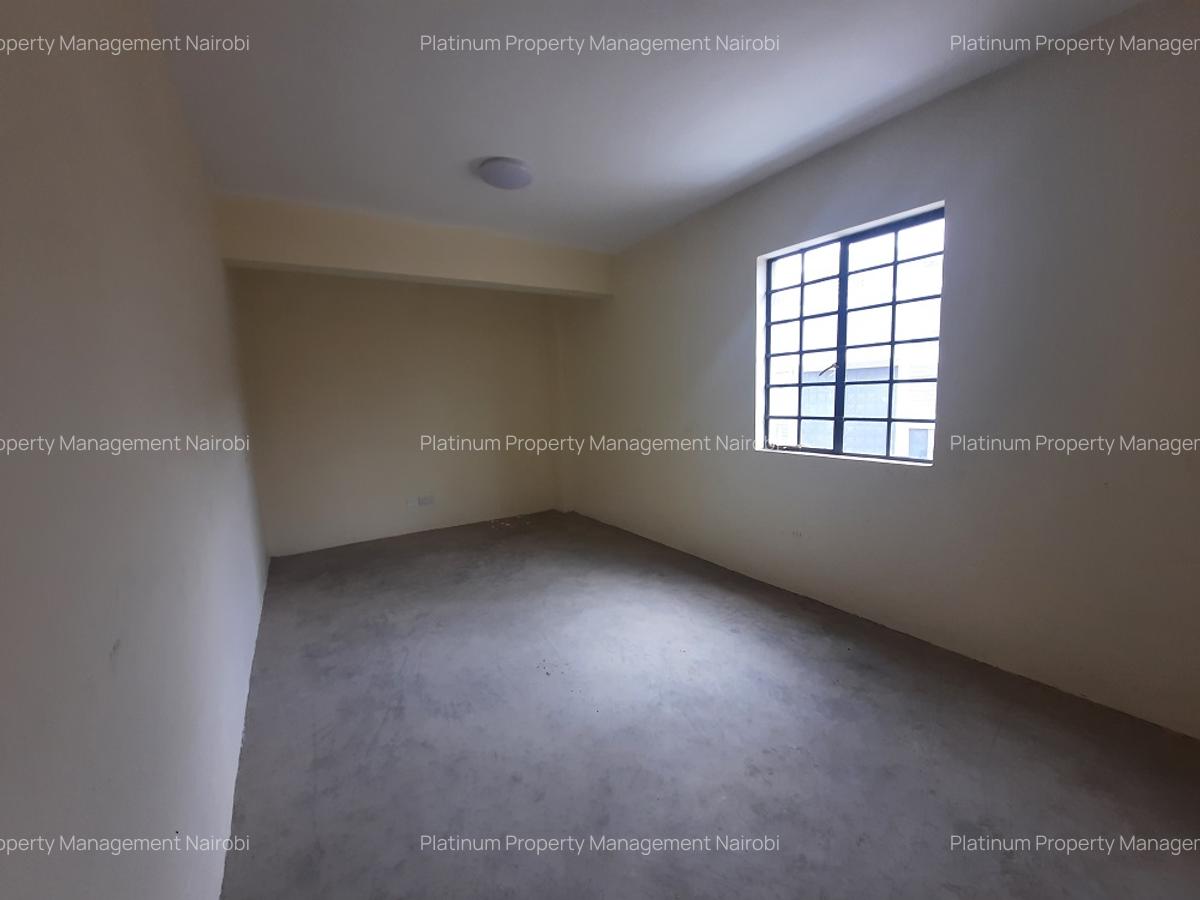 10,000 ft² Warehouse with Backup Generator at Baba Dogo Rd - 5