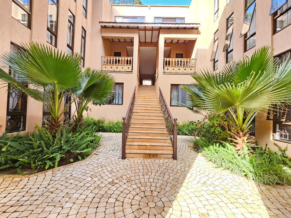 3 Bed Apartment with En Suite in Spring Valley - 5