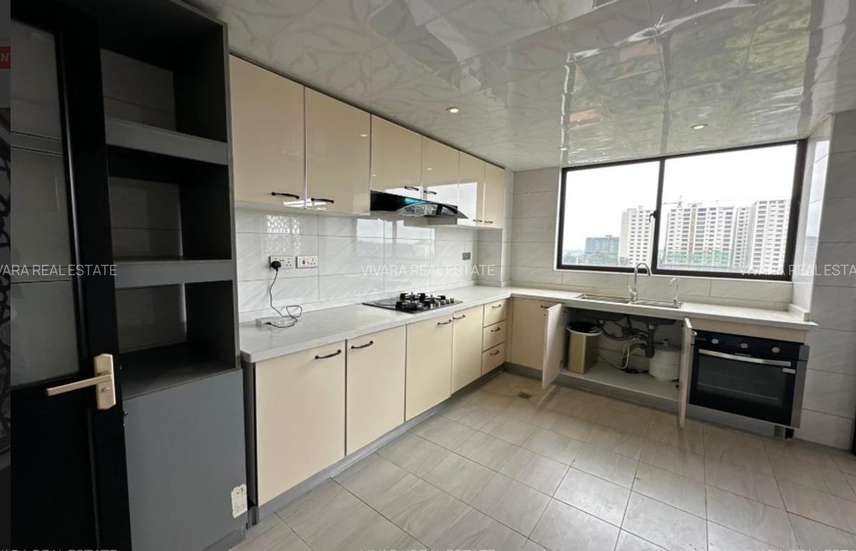 3 Bed Apartment with En Suite in Kilimani - 4