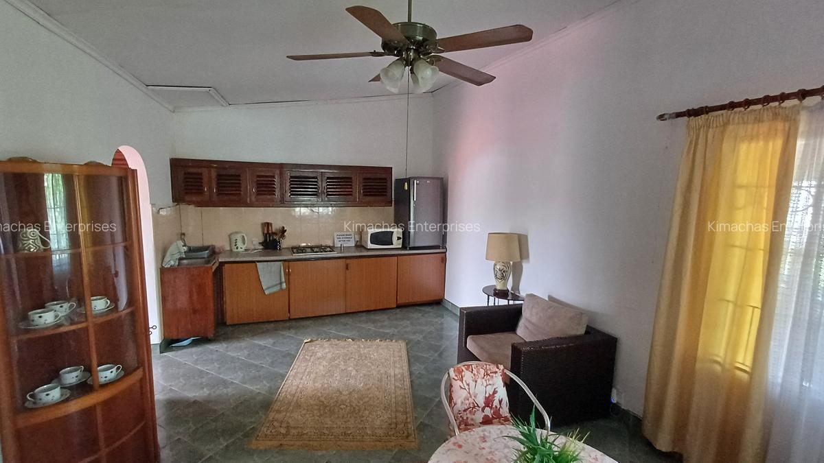 Serviced 1 Bed Apartment with En Suite at 2Nd Avenue Nyali - 3