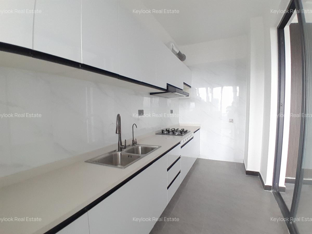 2 Bed Apartment with En Suite at Lavington - 14