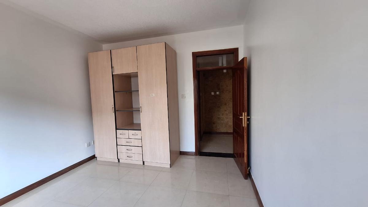 4 Bed Townhouse with En Suite in Westlands Area - 4