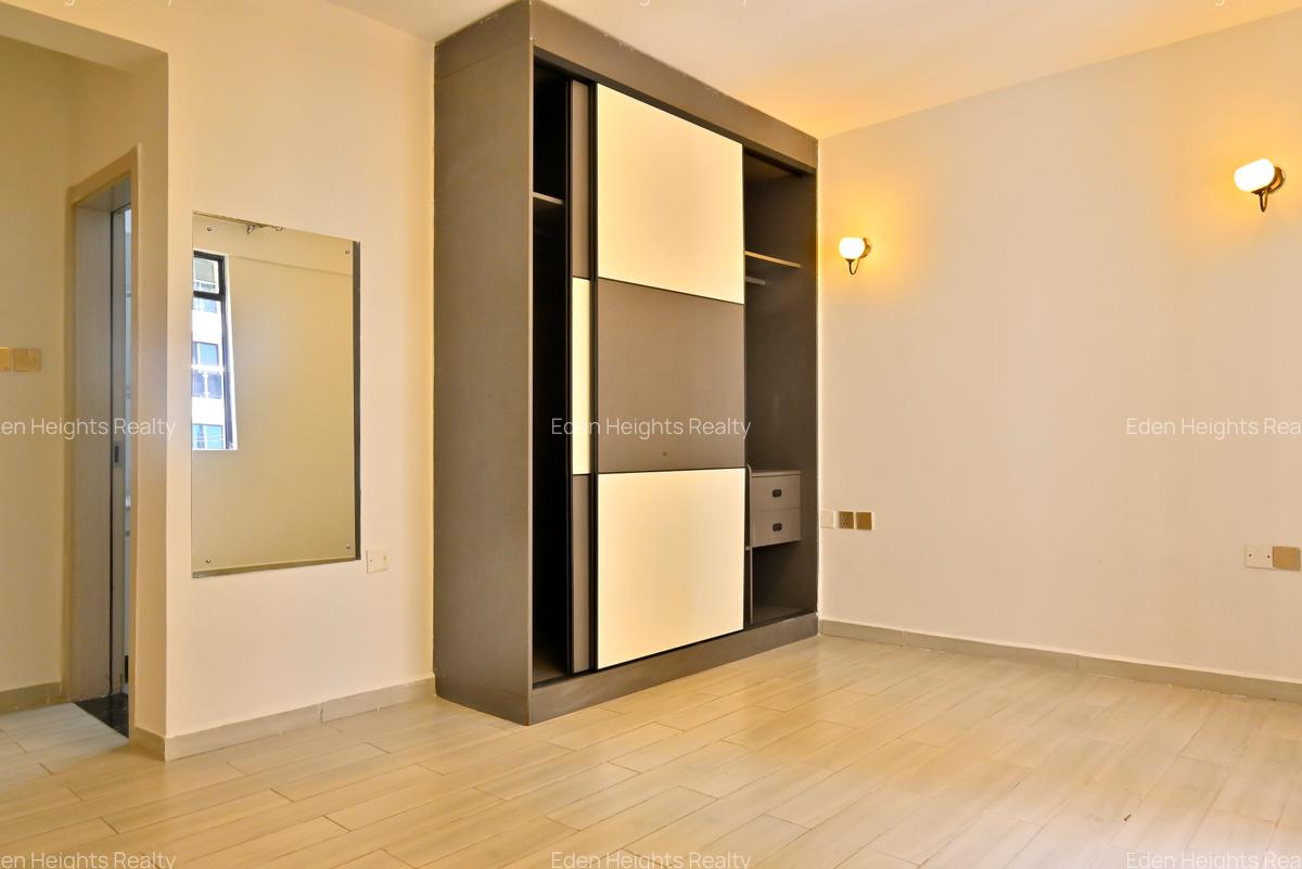 2 Bed Apartment with En Suite at Othaya Road - 11