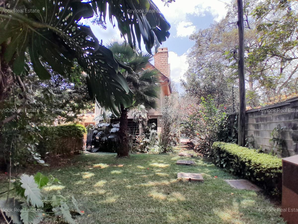 3 Bed Apartment with En Suite at Lavington Green - 4