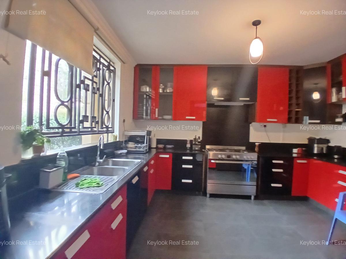 4 Bed Townhouse with En Suite at Lavington Green - 13