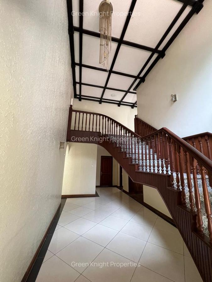 Serviced 4 Bed Apartment with En Suite in Westlands Area - 5