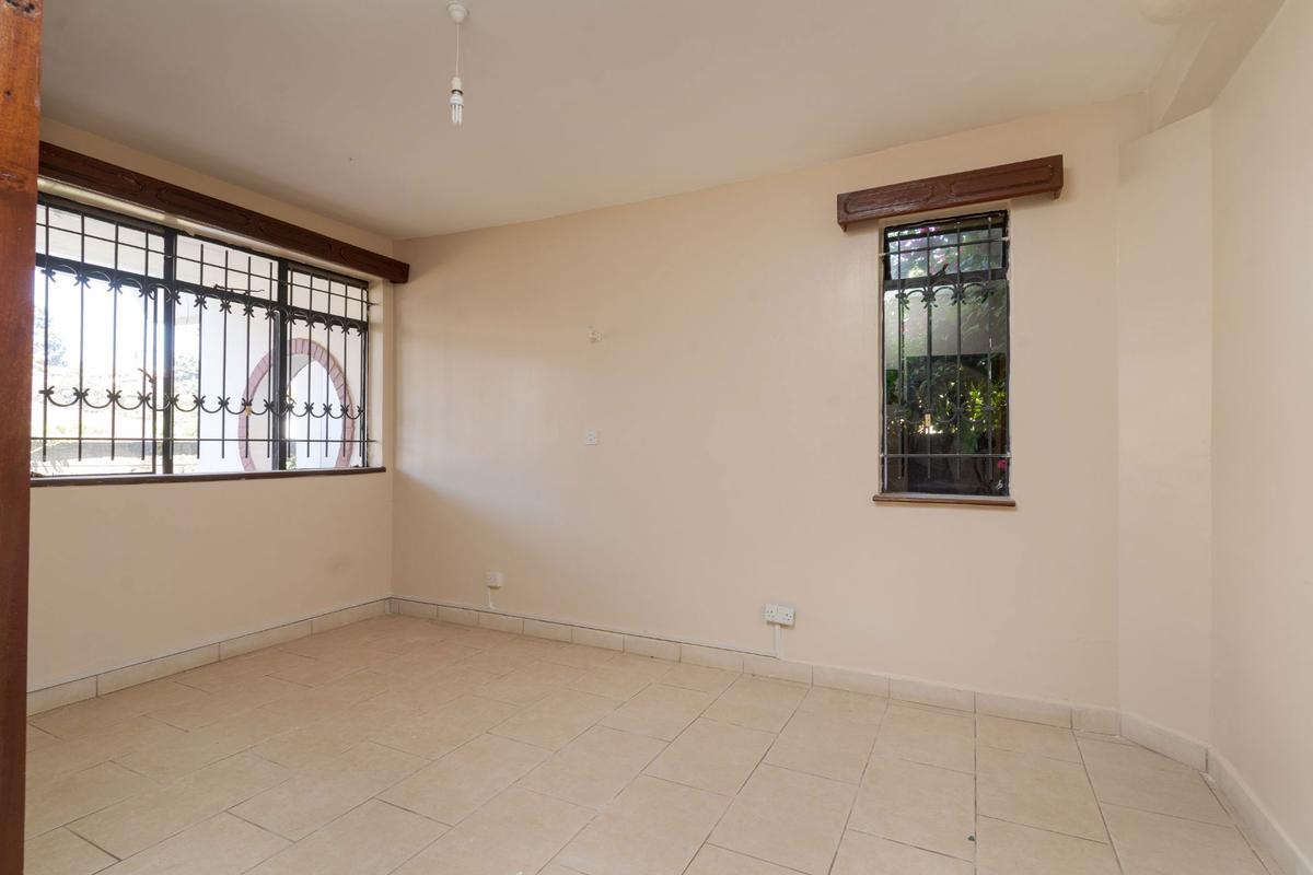 5 Bed House with En Suite in Westlands Area - 6