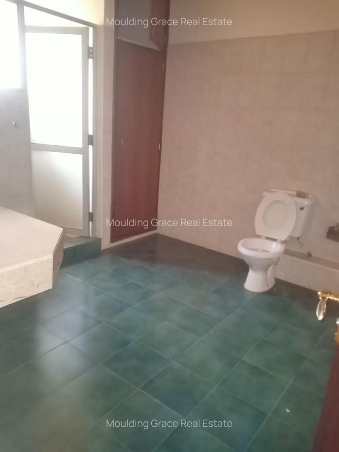 4 Bed House with En Suite in Karen - 14