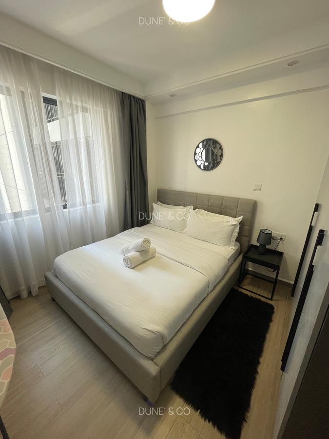 Serviced 2 Bed Apartment with En Suite in Riverside - 10