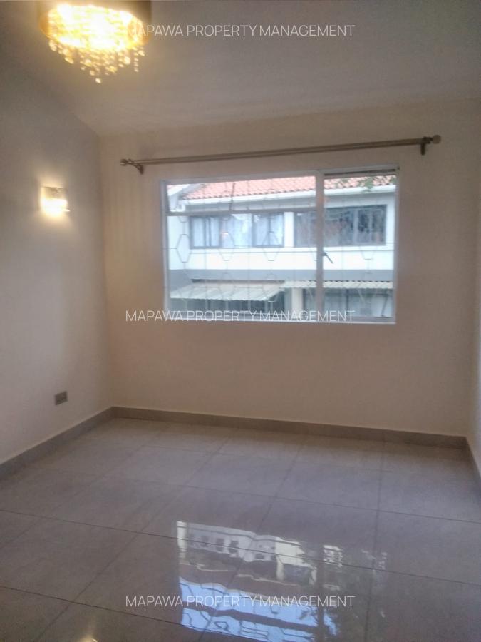 4 Bed Townhouse with En Suite in Westlands Area - 12
