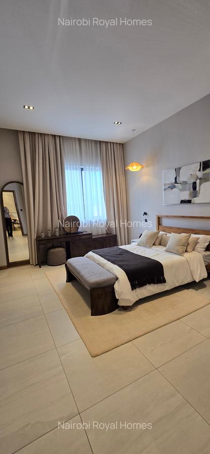 4 Bed House with En Suite at Loresho Road - 15