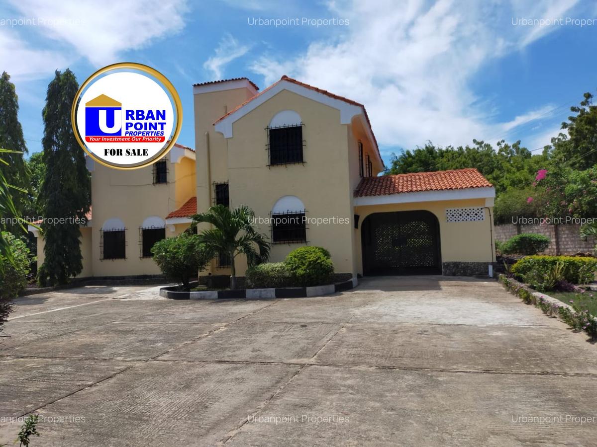 4 Bed House with En Suite in Nyali Area - 13