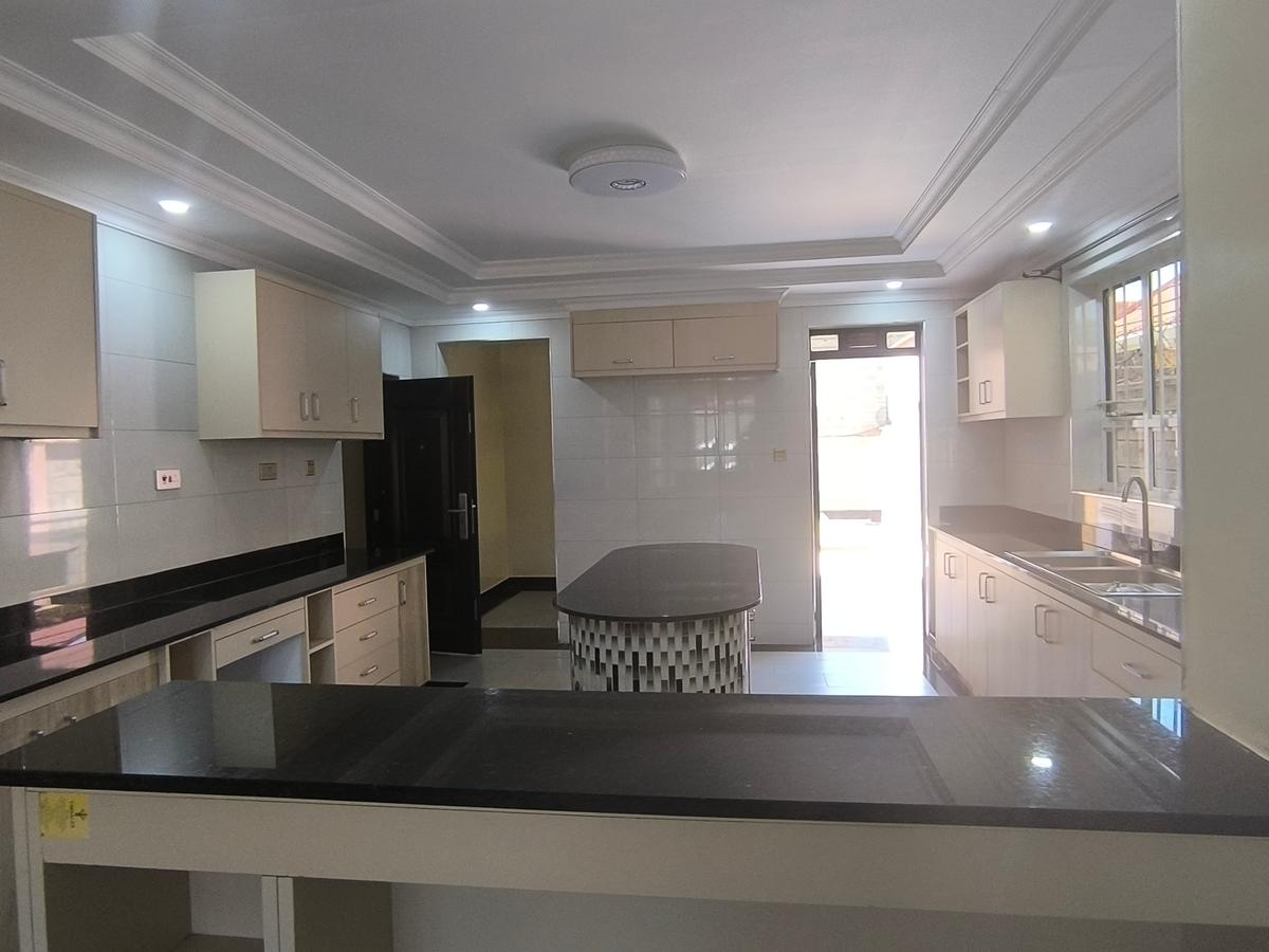 4 Bed Villa with En Suite in Ruiru - 3