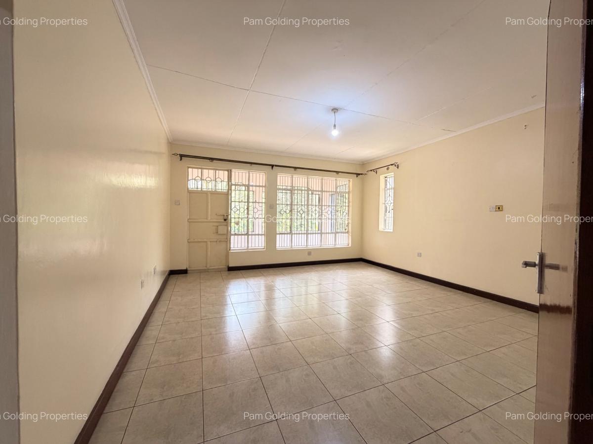 4 Bed House with En Suite in Karen - 11