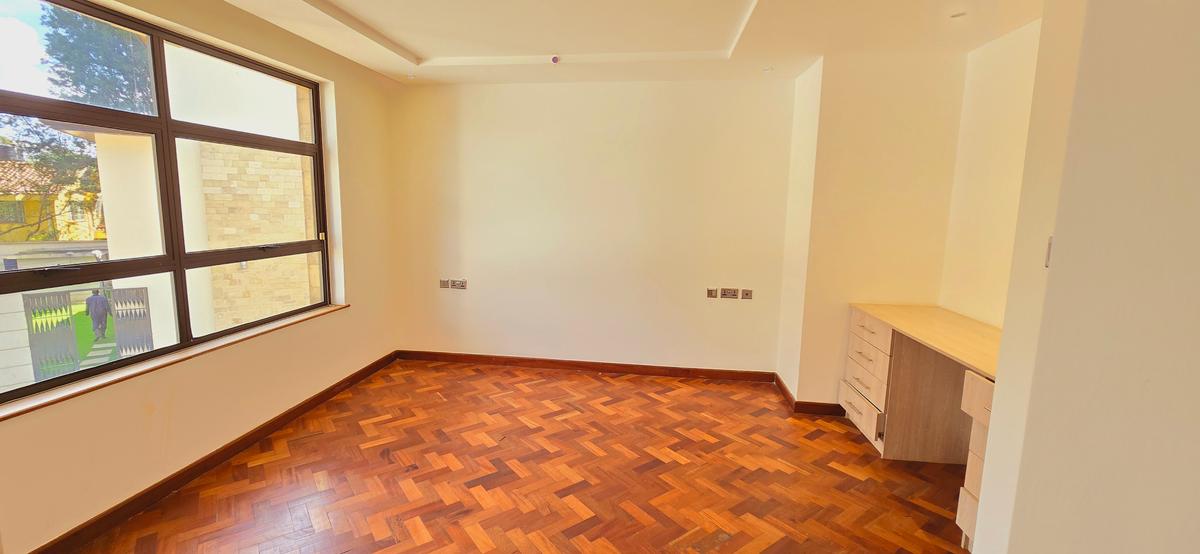 5 Bed Townhouse with En Suite at Mzima Springs - 9