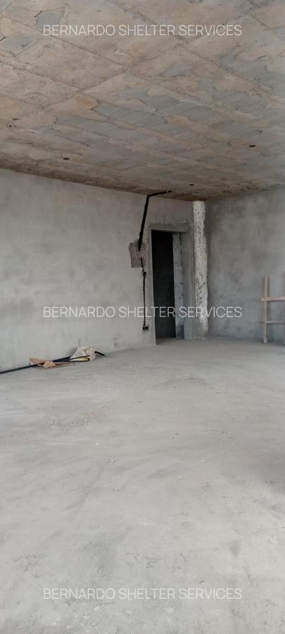 Office with Backup Generator in Westlands Area - 11