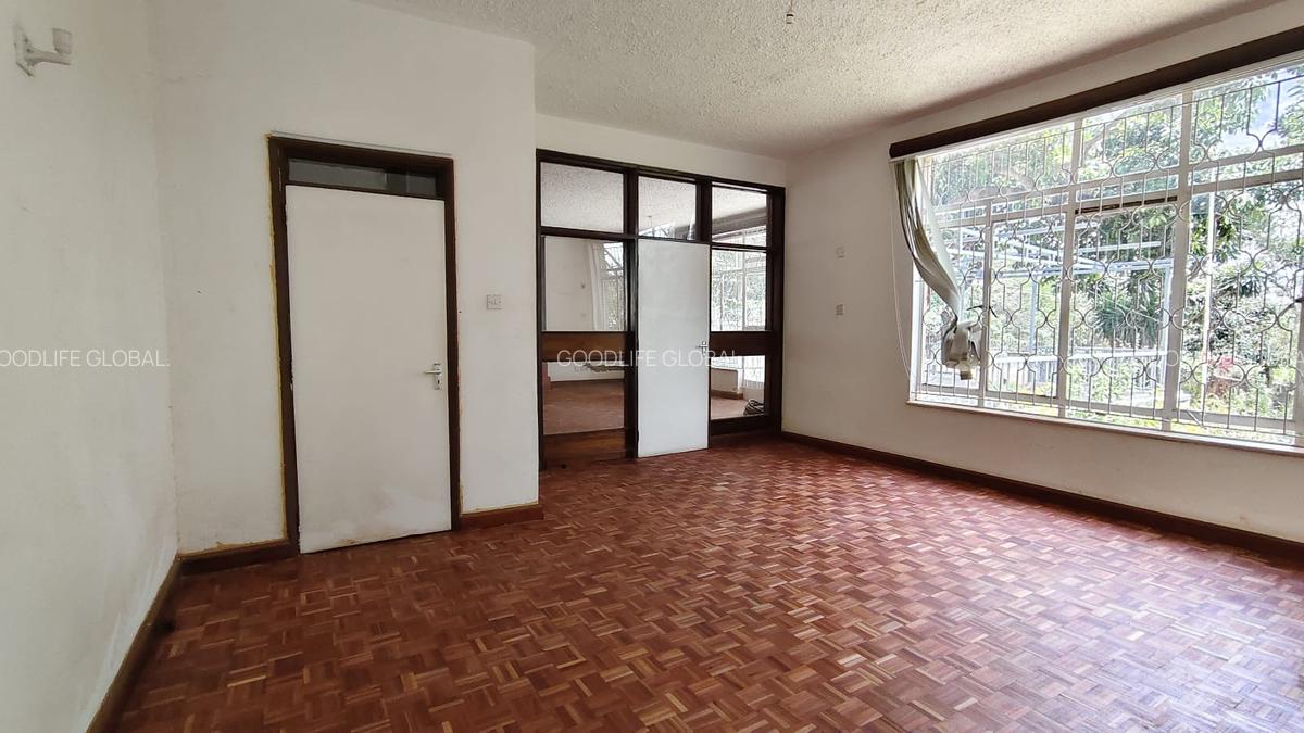 5 Bed House with En Suite at Gigiri - 9