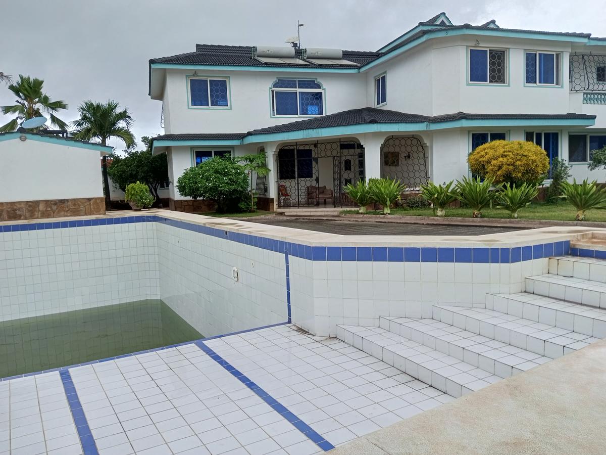 6 Bed Villa with En Suite at Serena Road Shanzu - 2