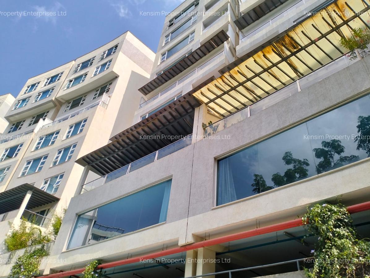 4 Bed Apartment with En Suite in Brookside - 7