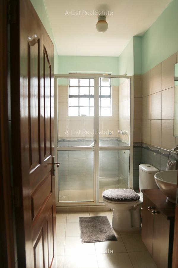 3 Bed Apartment with En Suite at Lavington - 11