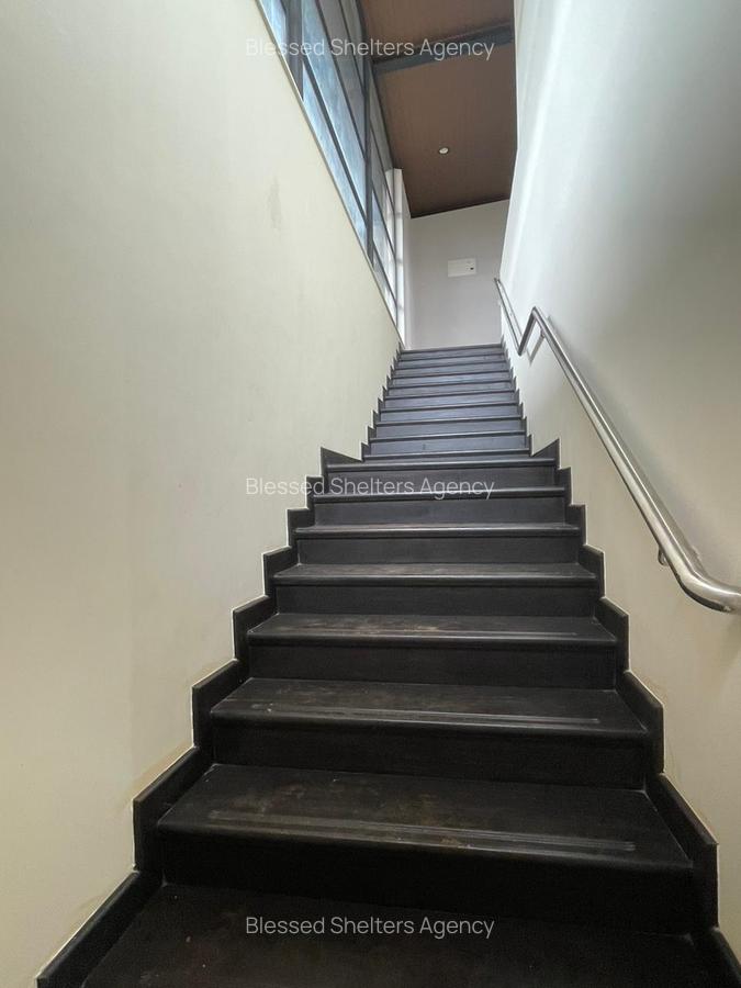 3 Bed Villa with En Suite in Kiambu Road - 16