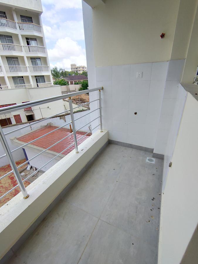 2 Bed Apartment with Swimming Pool in Nyali Area - 7