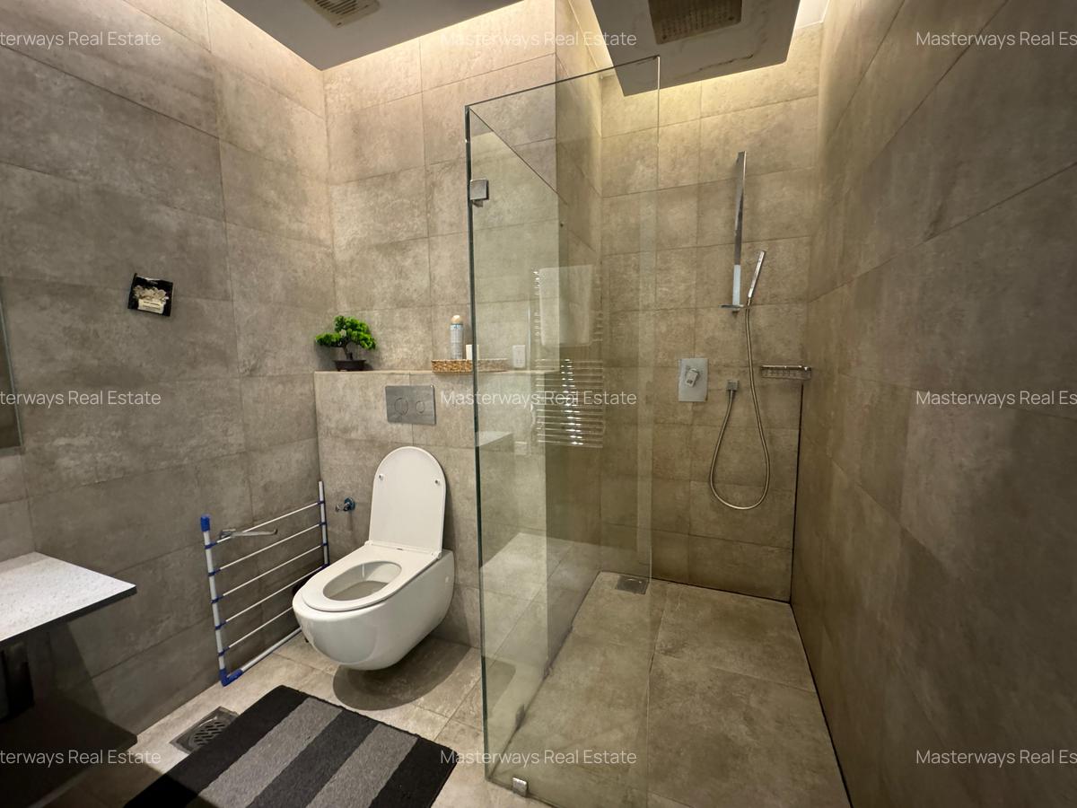 Serviced 2 Bed Apartment with En Suite at Church Road - 7