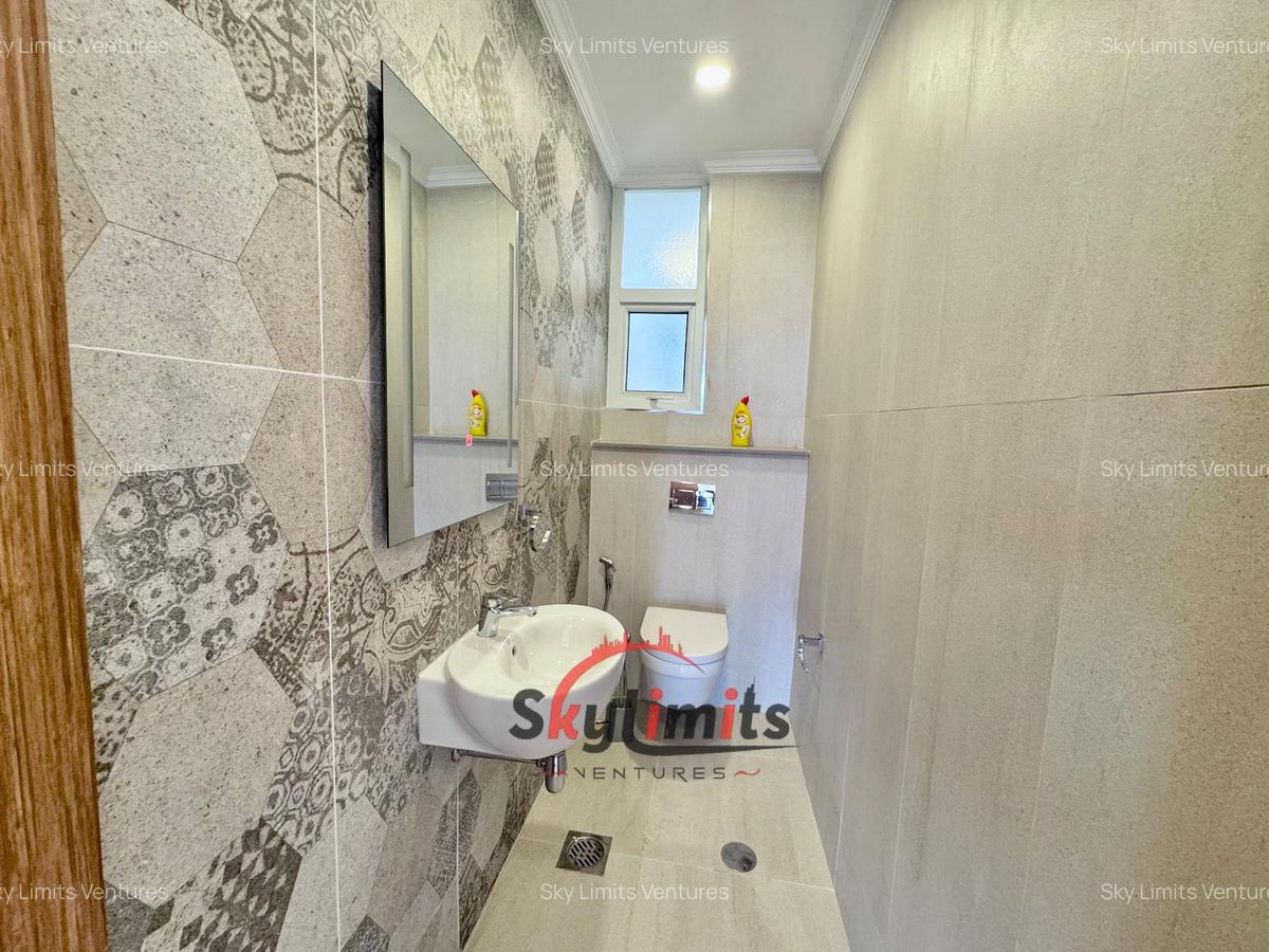 3 Bed Apartment with En Suite in Parklands - 9