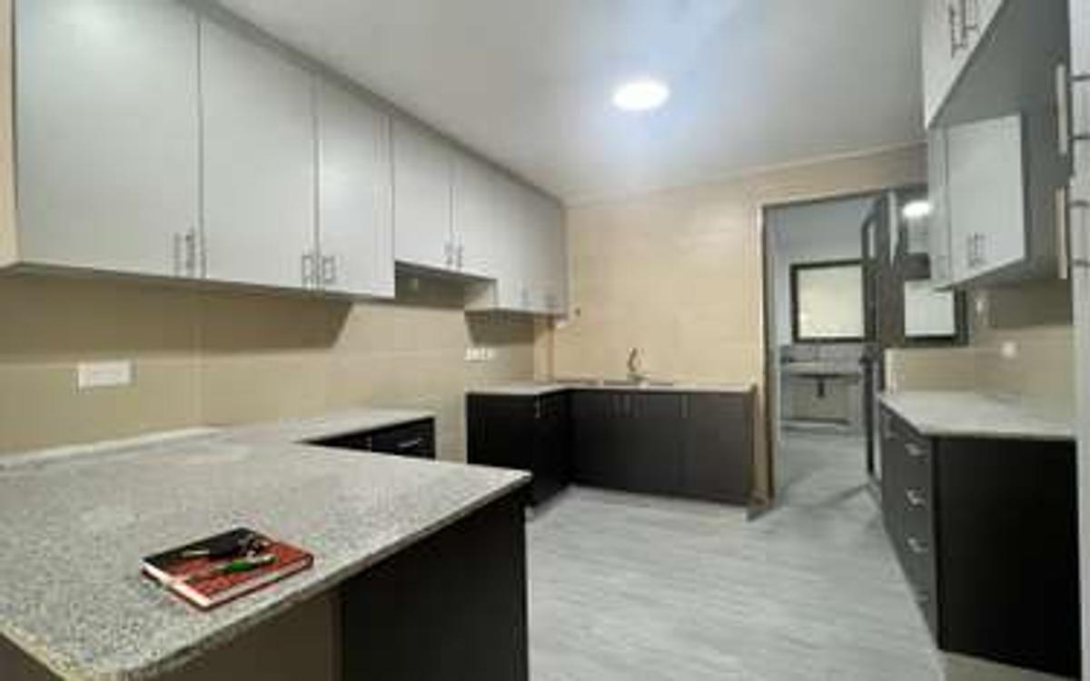 3 Bed Apartment with En Suite in Lavington - 5