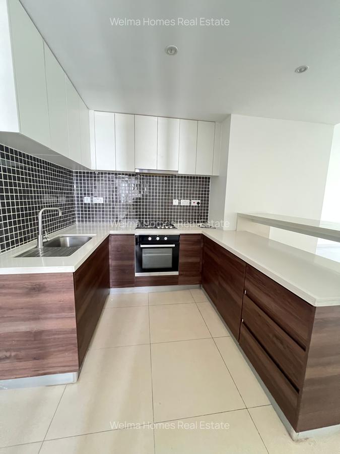 2 Bed Apartment with En Suite in Lavington - 4