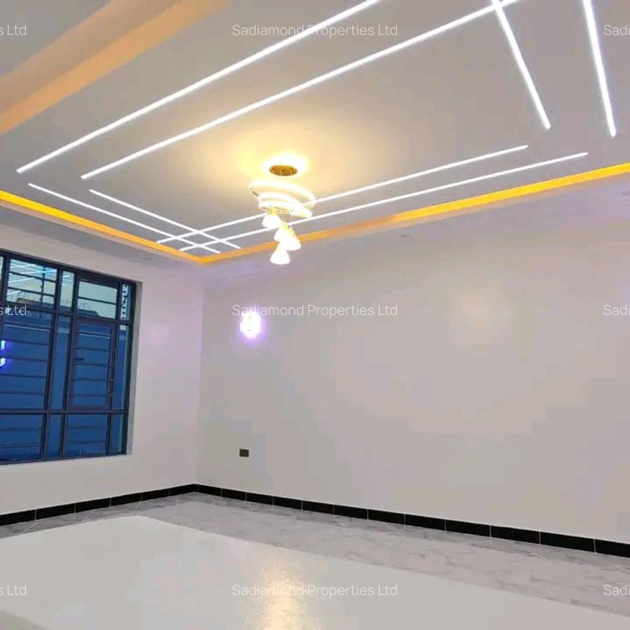 3 Bed Townhouse with En Suite at Matangi - 2