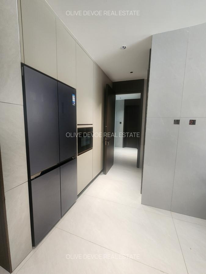 5 Bed Villa with En Suite in Lavington - 7