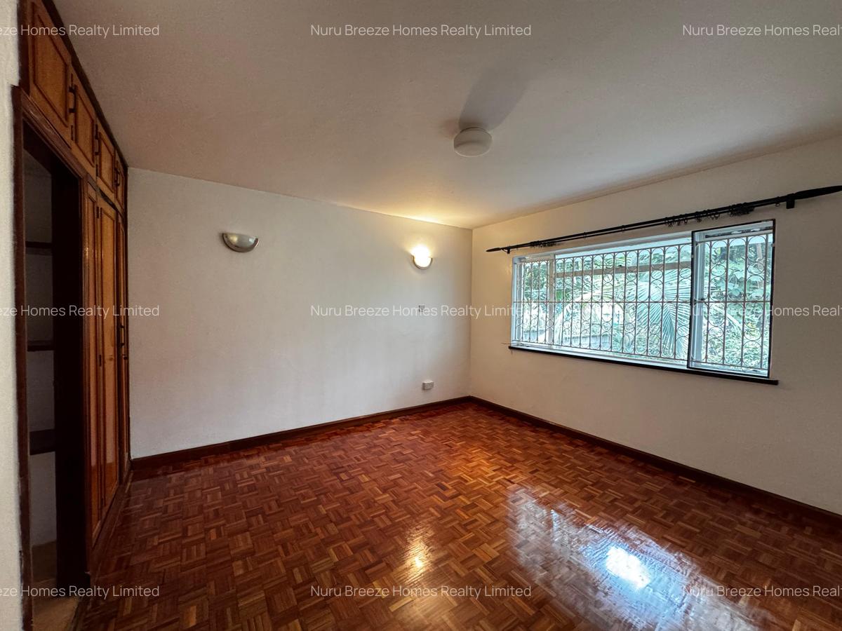 4 Bed House with En Suite in Gigiri - 17