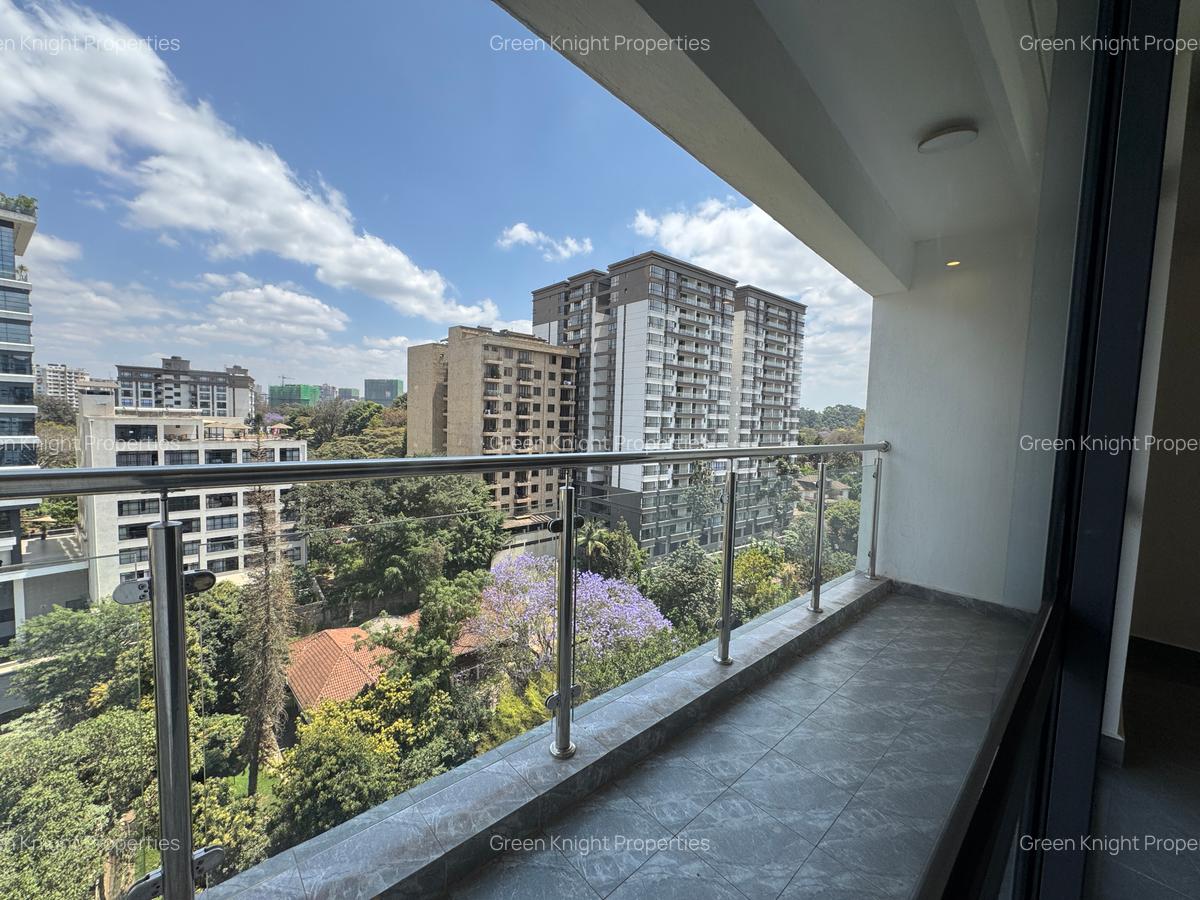 Serviced 2 Bed Apartment with En Suite in Riverside - 10