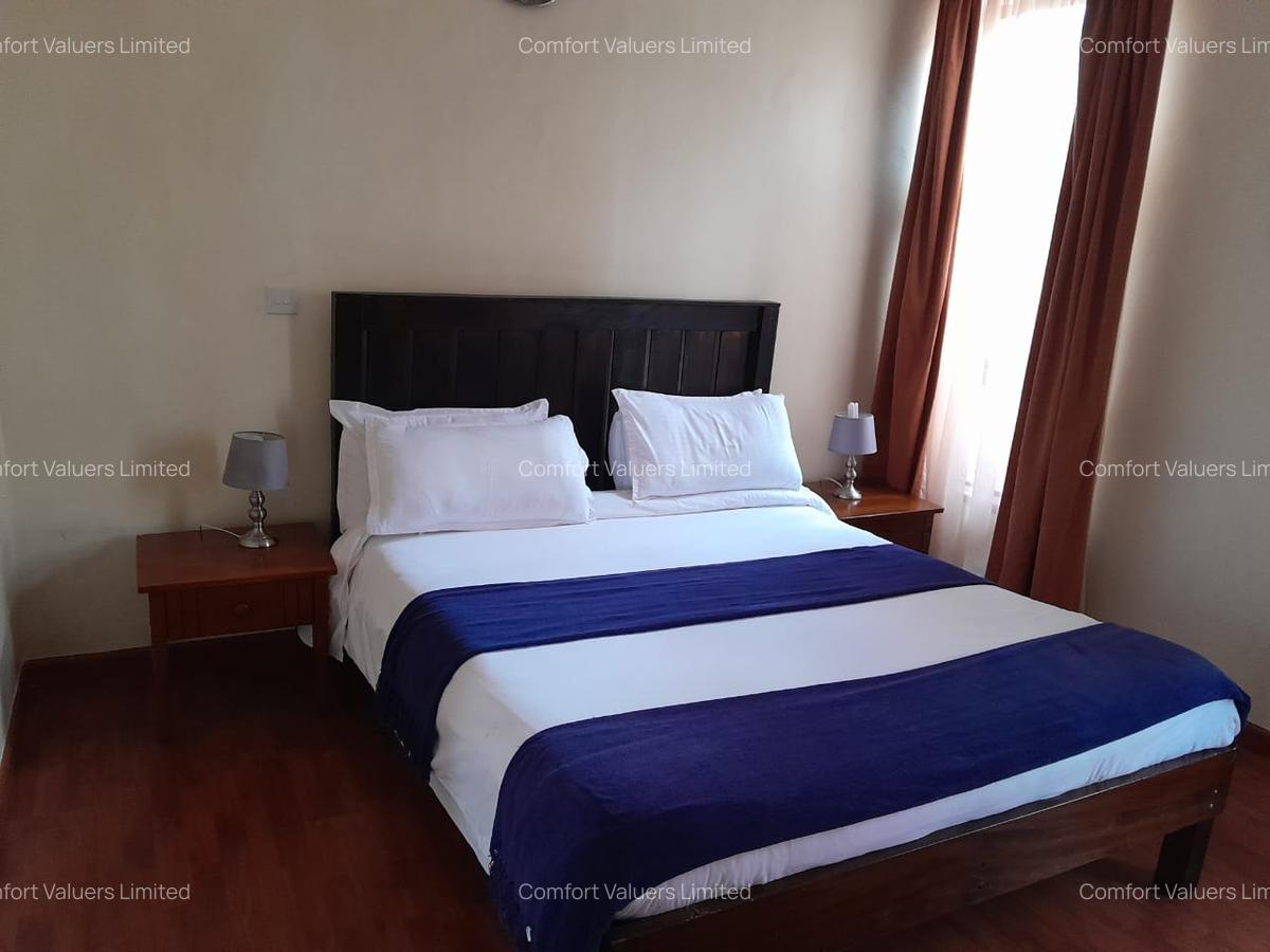 Serviced 1 Bed Apartment with En Suite at Lavington - 5