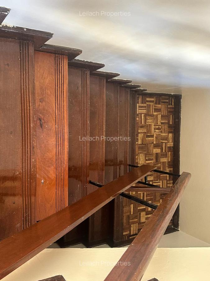 4 Bed House with En Suite in South C - 18